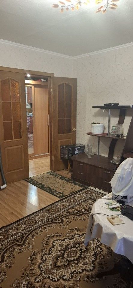 Продаётся 3-комнатная квартира на ул. Тренёва, Киевский район