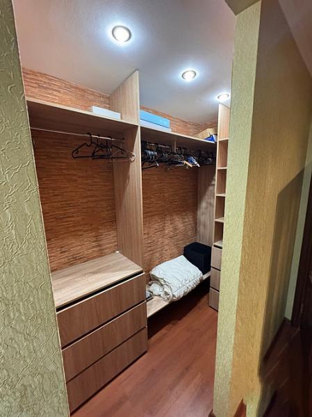 Продаётся 4-комнатная двухуровневая квартира, пр. Панфилова, 19