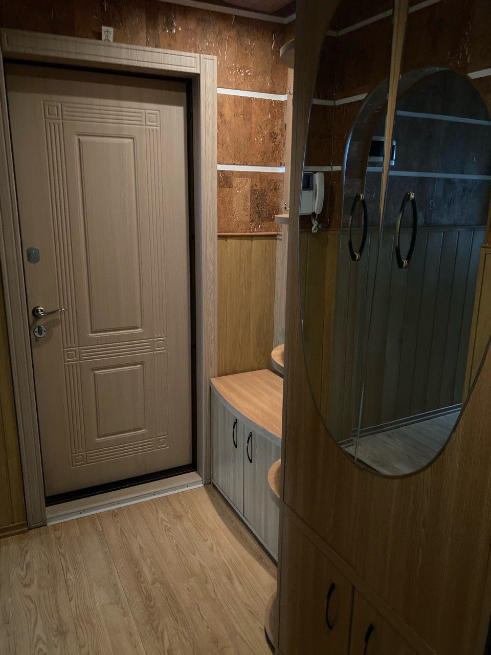 Трехкомнатная на Донецк сити 71 м2 