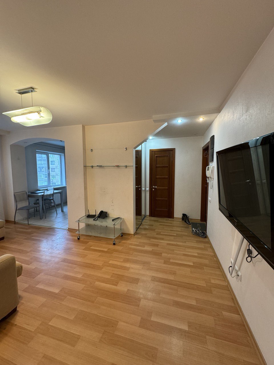 Сдается 3-комнатная квартира, ул. Университетская, Киевский р-н