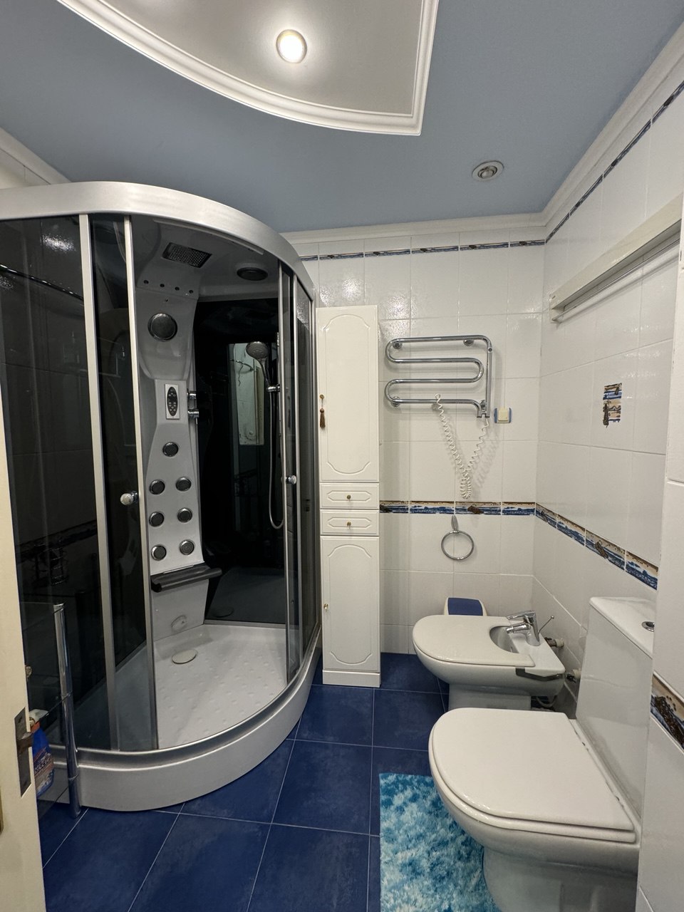 Аренда 4 комнатная квартира в центре