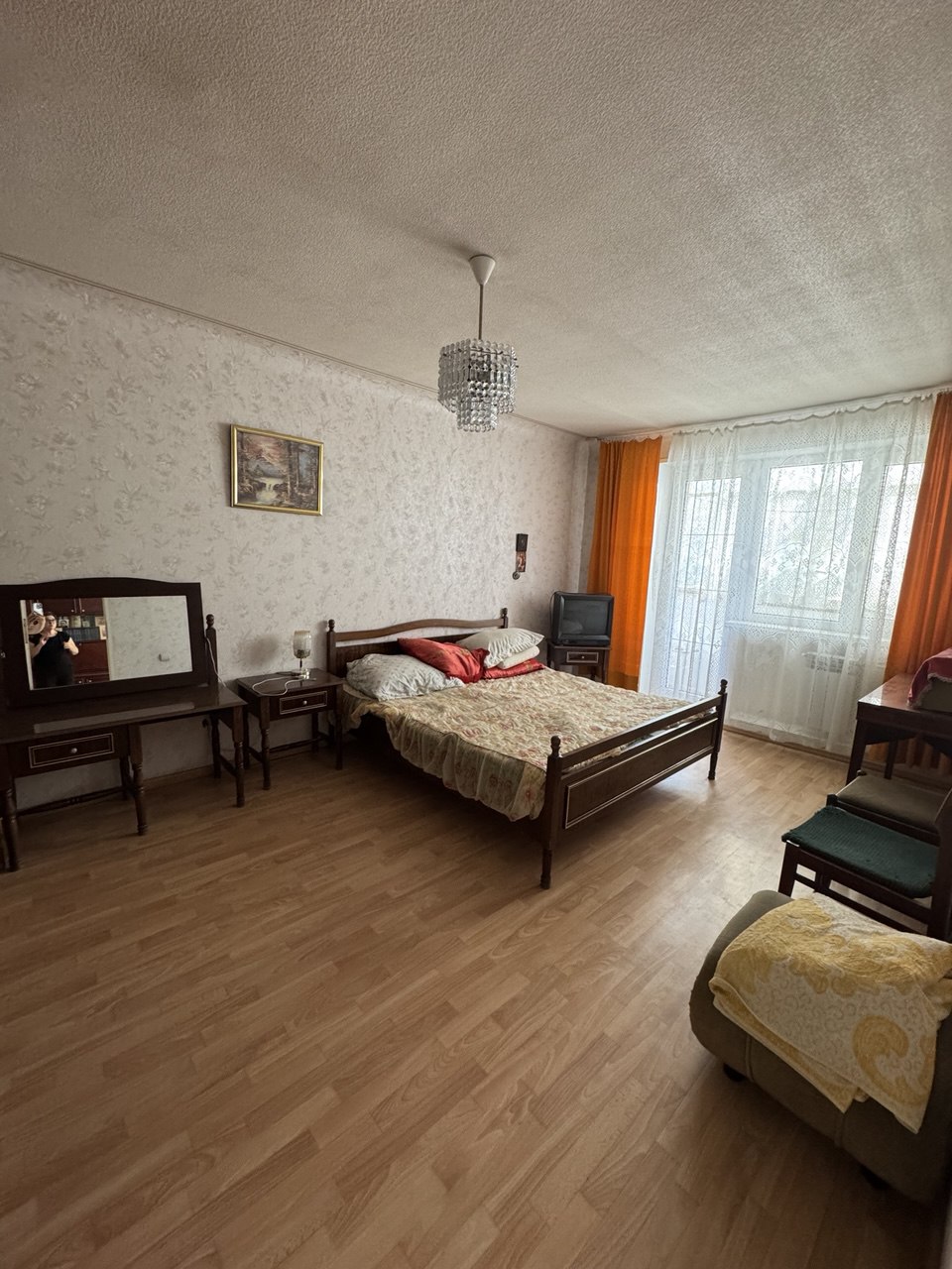 Продается просторная 3-комнатная квартира на Университетской