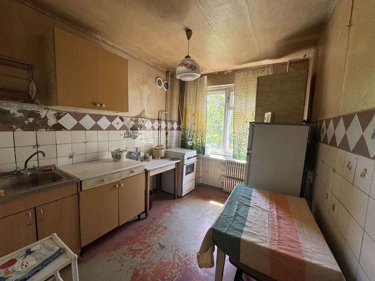 Продается 2-комнатная квартира, ул. Дзержинского