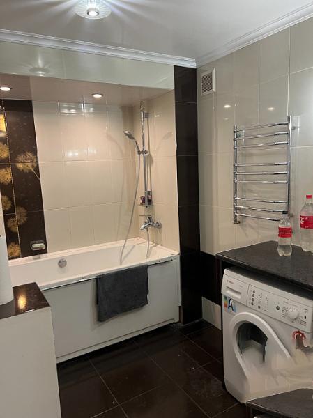 Трехкомнатная квартира на Богдана 