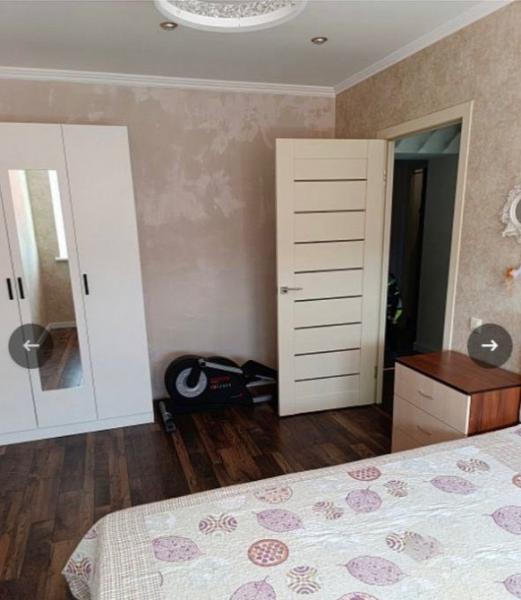 Трехкомнатная в Буденновском районе сталинка 74 м2 