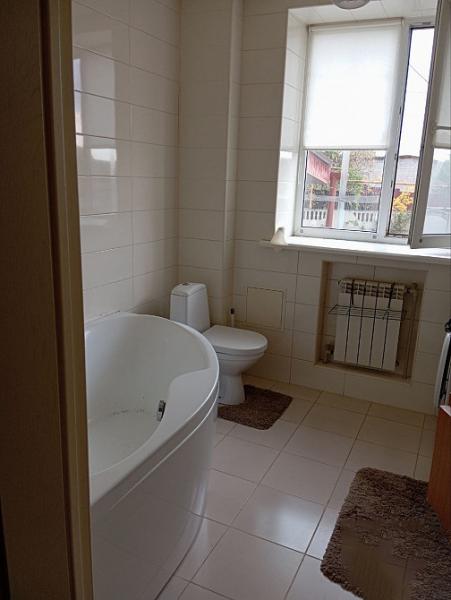 Трехкомнатная в Буденновском районе сталинка 74 м2 