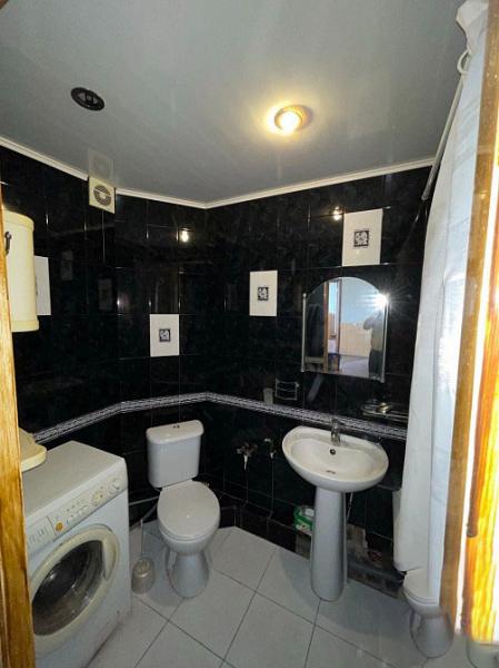 Трехкомнатная в Куйбышевском районе по хорошей цене 