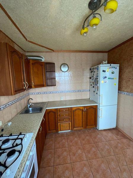 Трехкомнатная в Куйбышевском районе по хорошей цене 