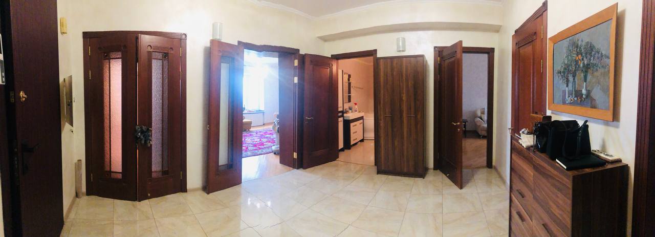 Четырехкомнатная на Челюскинцев 150 м2